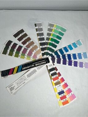 PANTONE by Letraset Color Fan Deck - Multi Color Swatch Set